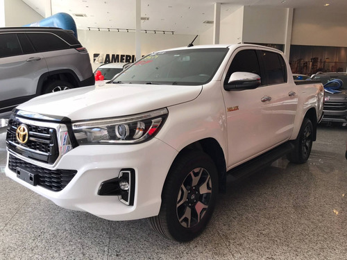 Imagem 1 de 8 de Toyota Hilux 2.8 Srx 4x4 Cd 16v Diesel 4p Automático
