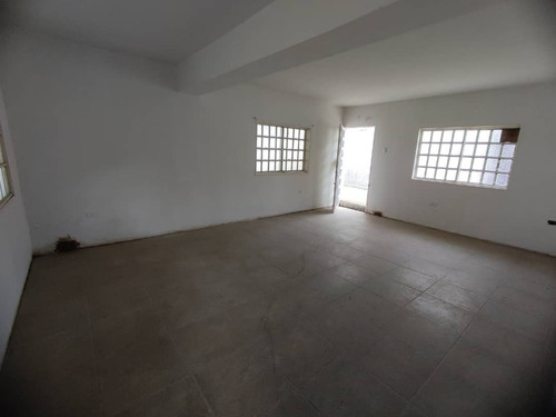 Imagen 2 de 29 de Se Vende Hermosa Quinta Excelente Ubicacion De Barrio Sucre Zona Norte Aragua Maracay 04243785803