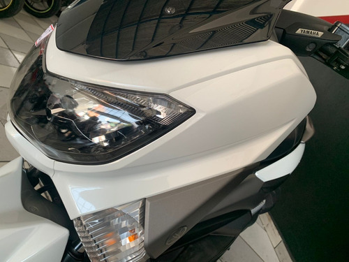Imagem 4 de 11 de Yamaha - Nmax 160