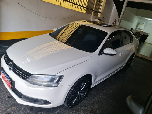 Volkswagen Jetta 2.0 Tsi Highline 4p 200 hp