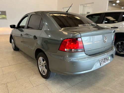 Volkswagen Voyage 1.6 Highline 101cv
