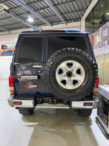 Imagen 4 de 11 de Toyota Macho 4ptas Lx V6