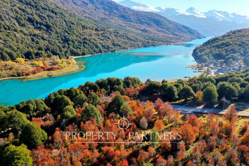 Patagonia, Excepcional Nacimiento Del Rio Baker
