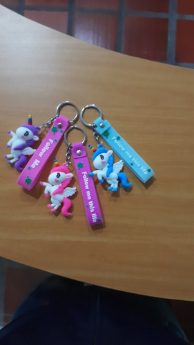 Imagen 2 de 6 de Llaveros Unicornios Magicos
