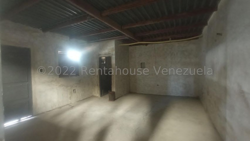 Imagen 11 de 30 de Alquiler De Galpón En Zona Industrial 2 #23-8286 Evelyn Yepez 04149511144
