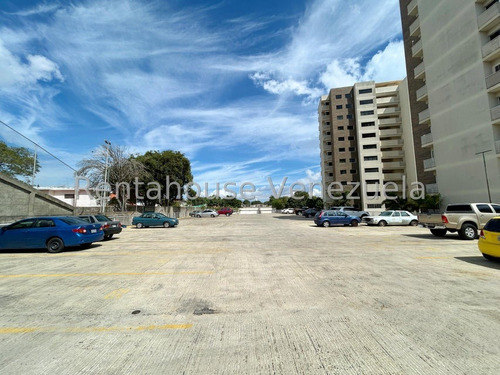 Marcos González Vende Hermoso Apartamento Zona Oeste Barquisimeto Lara #25-6813