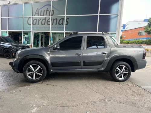 Renault Duster Oroch 2.0 Intens 4X4