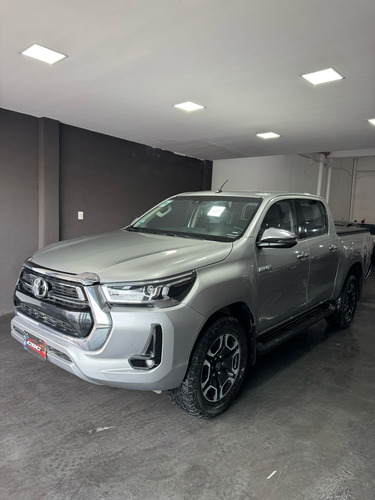 Toyota Hilux Pick-up 2.8 Cd Srx 177cv 4x4 At