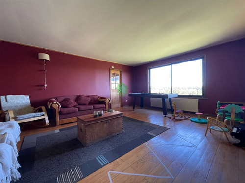 Hermosa Casa En Venta De 5 Dorm. En Osorno