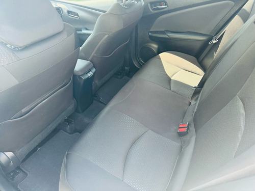 Toyota Prius 1.8 Base Cvt