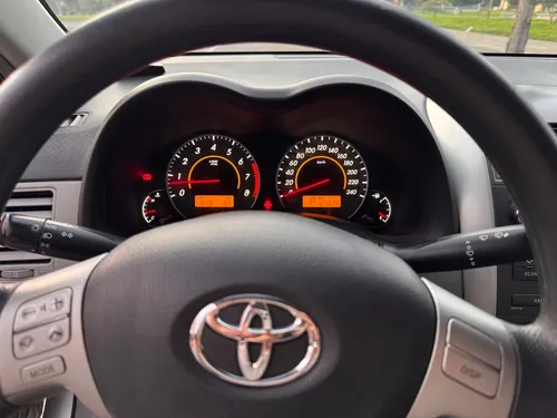 Toyota Corolla 1.8 Xei Automática