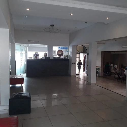 Vendo Hotel Para Grupos Centro De Villa Carlos Paz, Córdoba.