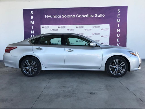 Imagen 7 de 10 de Altima Advance Navi 2.5l 2018