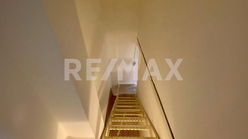Vende Local 50m, Edificio Torres Del Solar