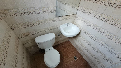 Imagen 5 de 5 de Gm: Local Comercial En Alquiler Av 5 De Julio Puerto La Cruz