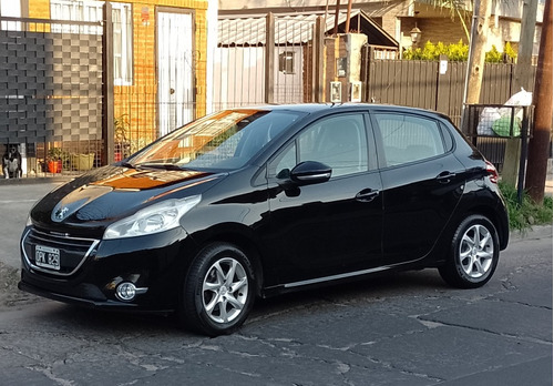 Peugeot 208 1.5 Allure Touchscreen