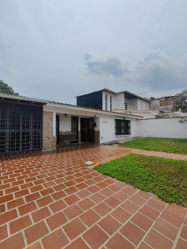 Casa En Venta En San Cristóbal Sector Los Naranjos 