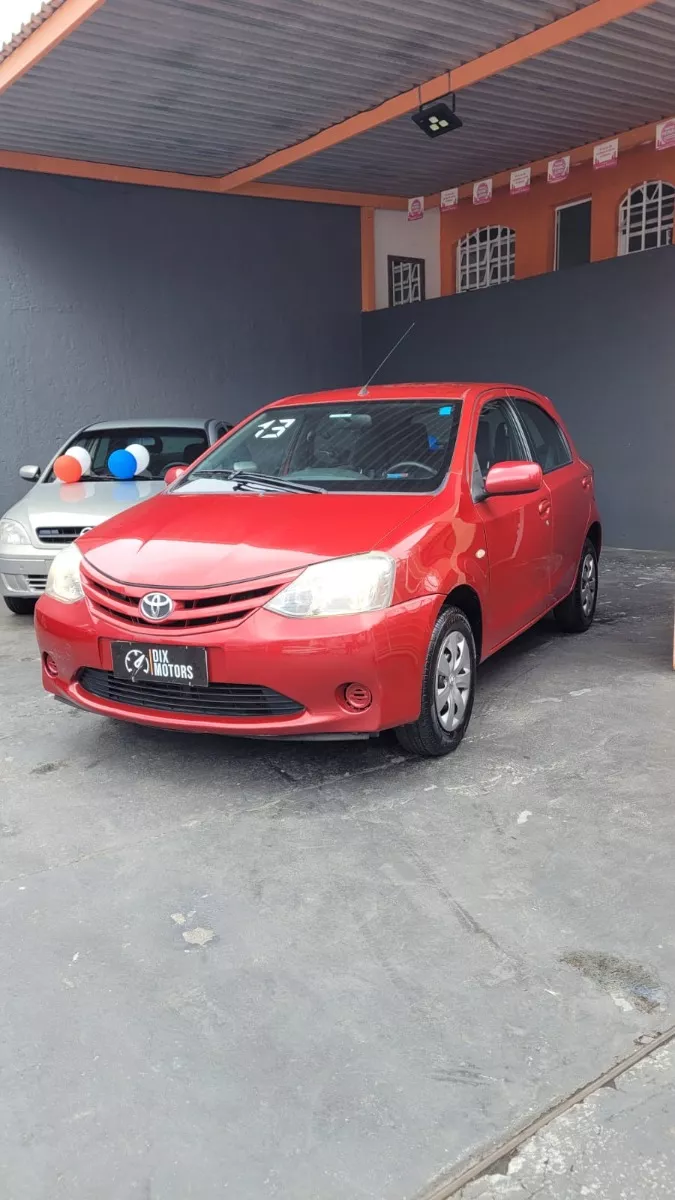 Toyota Etios 1.3 16v Xs 5p