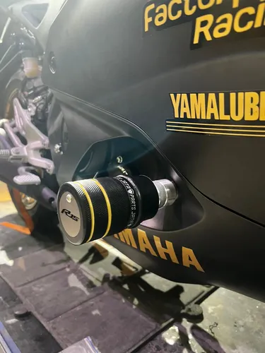 Sliders O Defensa De Motor Yamaha R15 V4