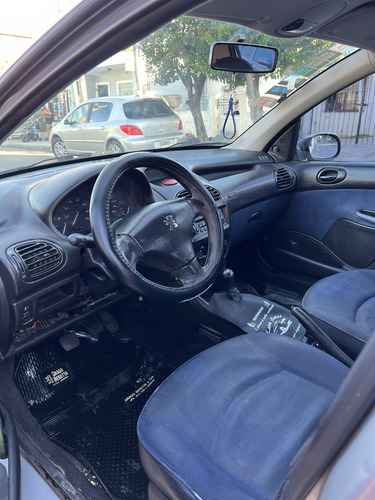 Peugeot 206 1.6 Xr Premium