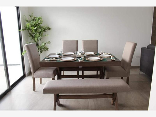 Imagen 2 de 10 de Casa Sola En Venta Sierra Alta Residencial