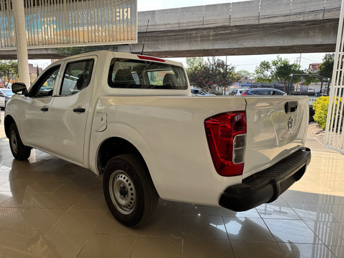 Nissan NP300 2.5 Doble Cabina S Aa Pack Seg Mt
