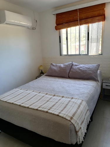Imagen 18 de 21 de Casa Con Piscina Climatizada Y Techada. Ideal Descanso.