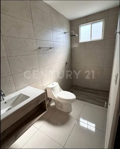 Casa En Venta En Col. El Roble En San Nicolas De Los Garza