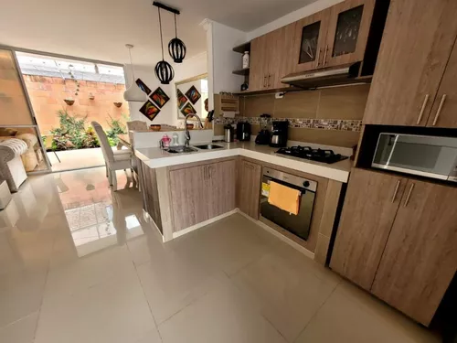 Casa En Venta En La Morada. Cod V6836507