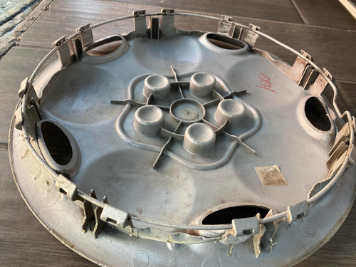 Tapon Polvera Chrysler Neón Rin 14 Modelo 1995 #part 4684438 (Usado)