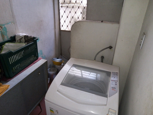 Imagem 8 de 13 de Casa De 2 Quartos Cozinha Banheiro Área De Serviços
