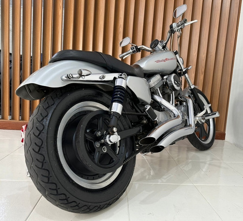 Harley Davidson Xl 883 Custom.