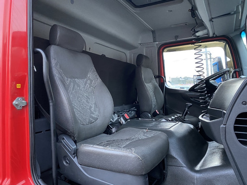 Imagem 10 de 15 de Mb 2426 Atego 2013 Truck Sider 8,50/ñ 2429 2423 2428 2422