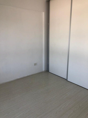 Alquiler! 2 Ambientes Con Cochera Y Amenities Franklin 2400 - Flores