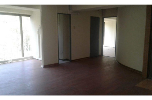 Arriendo Oficina Ed. Giratorio Conexión Metro Los Leones, Pl