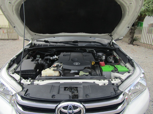 Toyota Hilux 2.8 Automatica