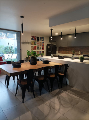 Venta Depto Seminuevo 1d1b Metro San Alberto Hurtado Estacio
