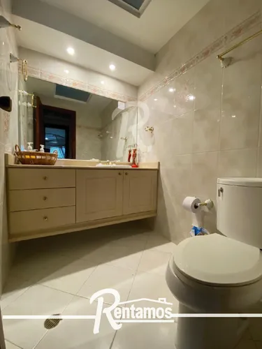 Casa En Arriendo/venta En El Poblado. Cod A9967