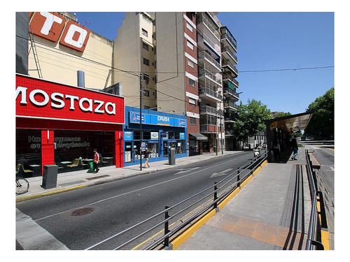 Imagen 4 de 17 de El Terreno Está Ubicado En El Clásico Barrio De Villa Crespo. Sobre La Avenida Juan B Justo Casi Esq
