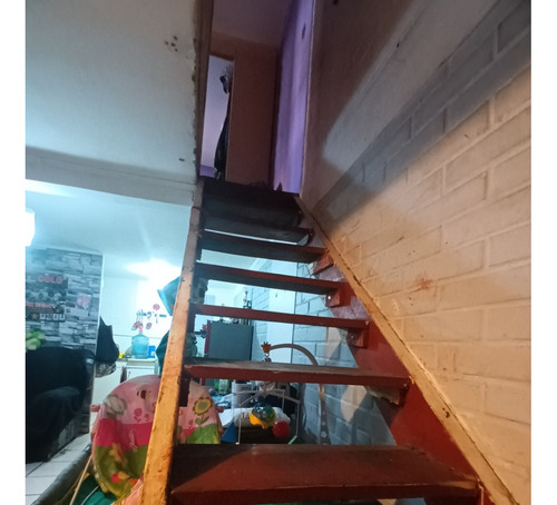 Acogedor Depto. Primer Piso Dúplex, Ideal Para Subsidio