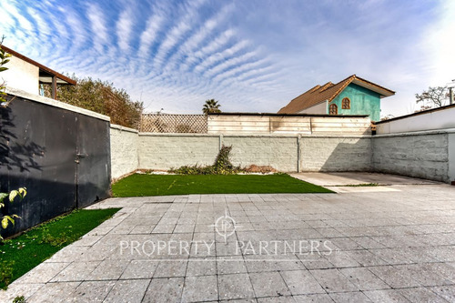 Casa Remodelada En Villa Frei Tranquilidad, Mode...