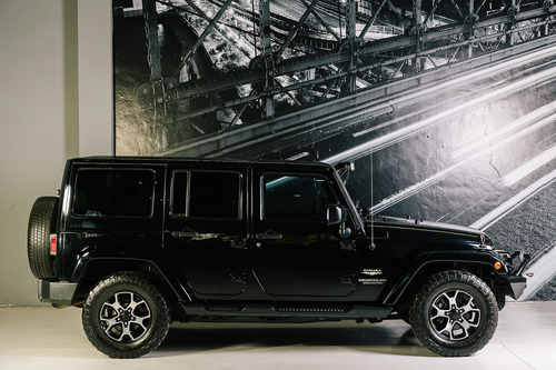Jeep Wrangler 3.6 3p Sahara V6 4x4 At