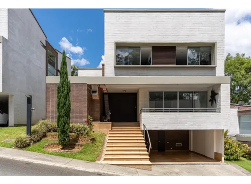452m2 Casa En El Poblado