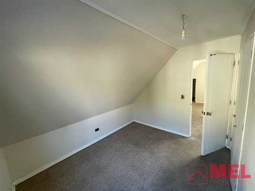 Casa En Venta De 4 Dorm. En Colina