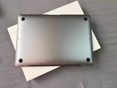 Apple Macbook Air (13 Pulgadas, 2020, Chip M1, 256 Gb, 8 Gb) (Usado)