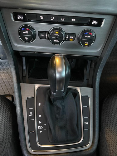Imagen 11 de 16 de Volkswagen Golf 1.4 Tsi Comfortline Dsg
