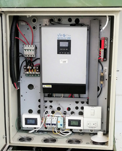 Imagen 4 de 10 de Planta Solar Híbrida Mppt Panel Inversor Fuente Onda Pura Tv