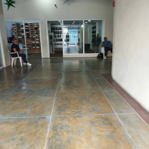 Local En Venta En C.c Saman, Excelente Ubicación (cv)