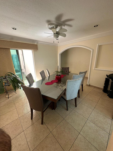 Casa En Condominio En Venta En Claustros Del Sur, Querétaro, Querétaro