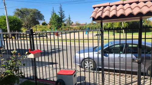 Casa En Venta De 3 Dorm. En Puente Alto